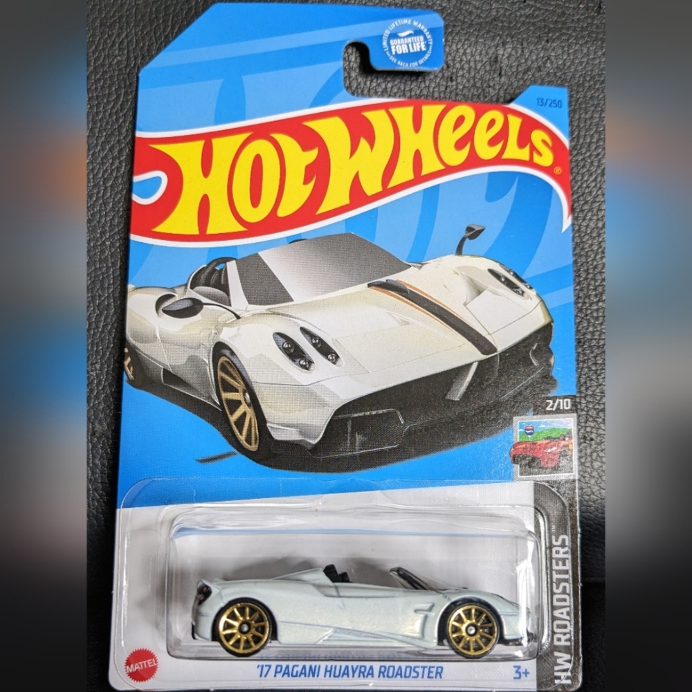 Pagani Huayra Roadster Hot Wheels